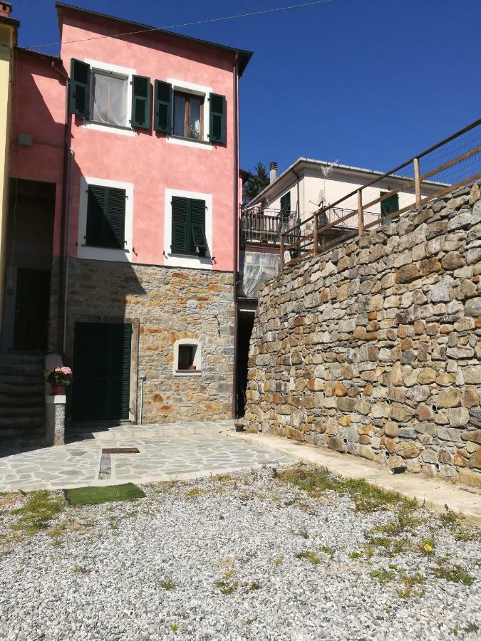 Апартаменты Casa Guido 2- La Porta Delle 5 Terre Беверино Экстерьер фото